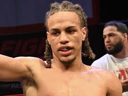 Alejandro Paulino Takes Out Jonathan Perez in Sixth at Park Theater