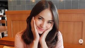 See what enzy storia (enzystoriaes) has discovered on pinterest, the world's biggest collection of ideas. Kumpulan Berita Enzy Storia 7 Potret Masa Muda Ayah Artis Blasteran Parasnya Curi Perhatian