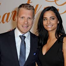 Amira pocher is the second wife of german actor, standup comedian, and former football manager oliver pocher. Oliver Und Amira Pocher Suchen Nach Neuem Namen Fur Ihren Sohn Bildderfrau De