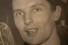 Marine Fitter's Family Shares Heartfelt Plea for Help After Dad Dies  Following Asbestosis Battle