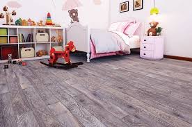 Tersedia juga bahan dekorasi rumah lain harga murah plafon lambersering papan tangga dan kelebihan kekurangan di ulas lengkap Hadirkan Suasana Alam Di Kamar Tidur Lantai Kayu Lebih Simpel Semua Halaman Idea