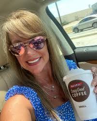 Kayla Moreland's Instagram, Twitter & Facebook