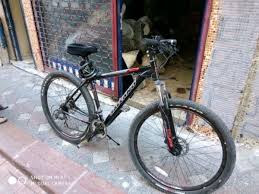 Ikinci El Satilik Siyah Ve Kirmizi Salcano Hardtail Dag Bisikleti Letgo Bisiklet Dag Bisikleti Siyah