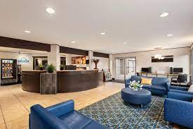 Day and opened its first location in tybee island, georgia. Days Inn Kelowna Canada Booking Com