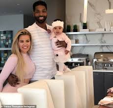 After rekindling their romance last fall, khloe kardashian and tristan thompson have decided to go their separate ways. Khloe Kardashian Emerges After Split From Tristan Thompson Daily Mail Online