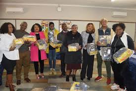 Kasi pupils get uniform boost!