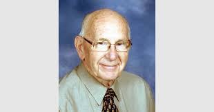 Sandra Lentz's Instagram, Twitter & Facebook