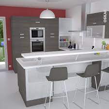 cuisine bois contemporaine noyer fonce en u avec retour plan snack en hauteur mur couleur framboise e meuble cuisine cuisines en bois fonce cuisine americaine