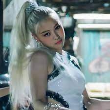 With his long hair, he tried different styling with blond and black hair, tied or untied, and also numerous accessories. I Missed Ryujin S Long Blonde Hair Itzy Shin Ryujin Ph Facebook