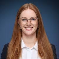 Louella Scott's Instagram, Twitter & Facebook