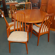Creating just the right modern home interiors requires a bit of style and an ability to. Designer Danish Modern Dining Room Chairs Oliver S Twist Estate Sales