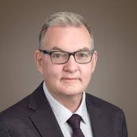 90+ Profile mit dem Suchbegriff „Emery“