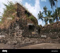 The abandoned ruins of Revdanda fort ...