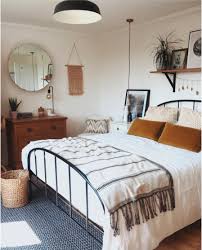 Bring it all together with the jase 84 recessed arm sofa, as well as drubin 3 legs end table and lorelai geometric cotton throw pillow. P I N T E R E S T Savannahschills Boho Room Vibe Plants Burnt Orange Wall Decor Bohobedroom Zuhause Schlafzimmer Design Zimmer Einrichten