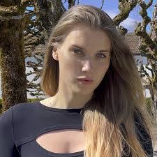 Natalie Tall's Instagram, Twitter & Facebook