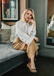 After mars investigations is hired by the family. In Veronica Mars A Gumshoe Grows Up The New York Times