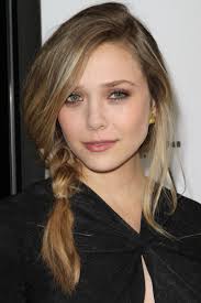 Elizabeth chase olsen 16 nació el 16 de febrero de 1989 en sherman oaks, california, de jarnette «jarnie» jones y david «dave» olsen, una administradora personal, y el otro un desarrollador de bienes raíces y banquero hipotecario. Elizabeth Olsen From Wind River 5 Hot Instagram Pics You Need To See