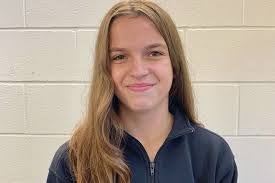 Ella Pape's Instagram, Twitter & Facebook