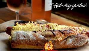 Le Veritable Hot Dog Americain Idee Repas Facile Plat Americain Hot Dogs