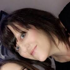 Stephanie Shoemaker's Instagram, Twitter & Facebook