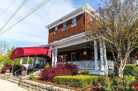 North carolina furniture stores and home furnishing retailers. The Henderson Updated 2021 Prices B B Reviews Hendersonville Nc Tripadvisor