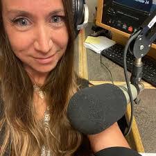 Gina Crabtree's Instagram, Twitter & Facebook