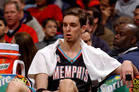 In case you missed the game, the grizzlies lost to the spurs in overtime. Ja Morant Vs Pau Gasol Whose Rookie Of The Year Season Was Better