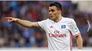 Aber jetzt wechselt er zum hsv. Kostic Will Den Hsv Verlassen Berater Filips Wunsch Ist Klar Transfermarkt
