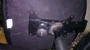 Berbat bir koltuk bu arada bilgisini vereyim. Adore Max Office Racing Yedek Parca Technopat Sosyal