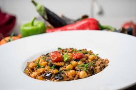 Patlıcan sevenleri mutlu edecek patlıcan musakka tarifimiz için okumaya devam edin. Patlican Musakka Kultur Portali