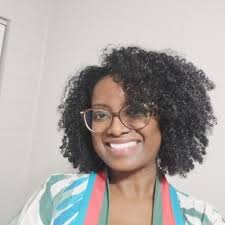 Mirtha Valencia's Instagram, Twitter & Facebook