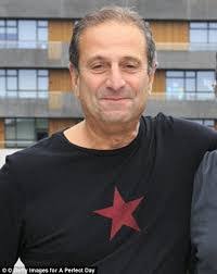 Robert Beecham's Instagram, Twitter & Facebook