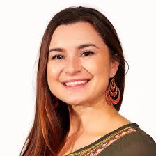 Sheena Skinner's Instagram, Twitter & Facebook