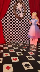 Alice In Wonderland Office Decorations Google Search Alice In Wonderland Birthday Alice In Wonderland Tea Party Wonderland Party