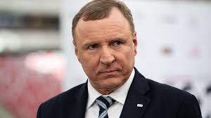 We did not find results for: Byly Prezes Pzpn Wychwala Jacka Kurskiego Porownal Go Nawet Do Pilkarza Ma Na To Wylane Pilka Nozna Sport Pl