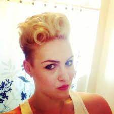 Make Your Short Hairstyles Popular Between Teenagers And Women Hair Styles Short Hair Styles Super Short Hair