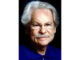 Michele Whitlock's Instagram, Twitter & Facebook