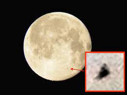 Black Knight: Alien satellite captured passing International Space Station AND Moon | Science | News | Express.co.uk