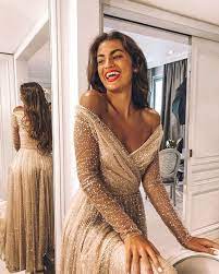 Si buscas vestidos cortos de fiesta para lucir cuerpazo este verano la colección que nos trae el corte inglés seguro este tipo de vestidos, conocidos también como vestidos de cóctel, es perfecto para una boda de día la variedad de vestidos de fiesta es uno de los puntos fuertes de el corte inglés. 17 Vestidos De Rebajas De El Corte Ingles Perfectos Para Tus Bodas De Otono