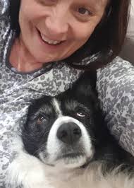 This is Joyce Hetrick joycemy border collie Kate went walk about if you see  her her name is Kate and she is black and white