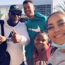 Robert Mccullough (@qct8370)