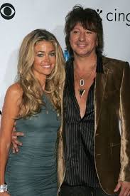 Mùa hè đổ vỡ” của Hollywood