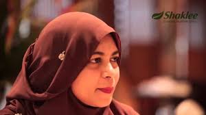 Diketahui, ibu faisal nasimuddin yang kerap akrab disapa zaleha ismail mendambakan luna maya jadi menantu. Afternoon Hi Tea Shaklee Care With Tan Sri Zaleha Ismail Youtube