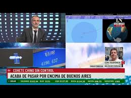 Ahora, ese mismo cohete es el que próximamente regresará tras su separación del módulo espacial, pero que viene con una trayectoria irregular, lo que hace imposible trazar el punto de la atmósfera por el que entrará. Sj9 Sophf0u59m