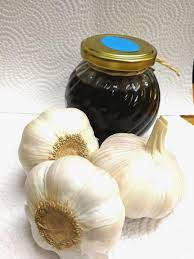 Manfaat makan bawang putih ternyata banyak untuk kesehatan. Khasiat Campuran Madu Dan Bawang Putih Untuk Cegah Serangan Jantung Mingguan Wanita