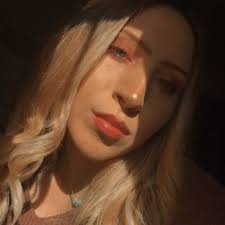 Summer Shannon's Instagram, Twitter & Facebook