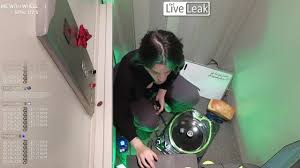 Streamer lets chat hear her pee after holding challenge - ThisVid.com