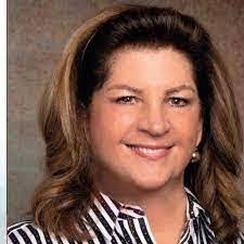 Lori Kohl's Instagram, Twitter & Facebook