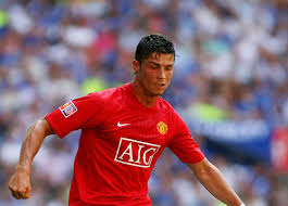 Cristiano ronaldo has officially signed with manchester united, according to goal italia juventus correspondent romeo agresti. Nd8wbe5eosdirm