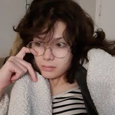 beth (@tapegirlmusic) • Instagram photos and videos